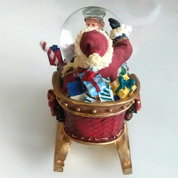 Kirkland Signature Christmas Glass WaterGlobe Ornament & Rocking Santa in Sleigh - Picture 11 of 16